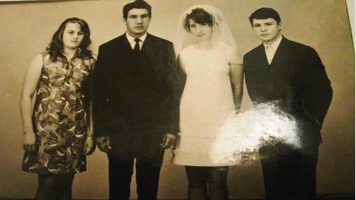 Свадьба в Амурске, на фото после регистрации со свидетелями
